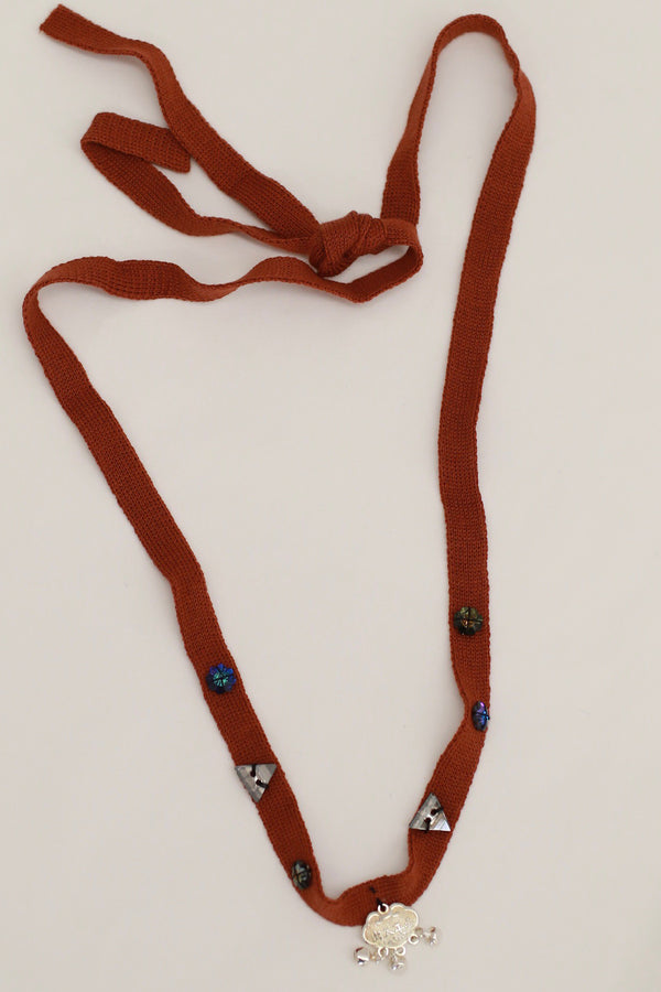 YANYAN KNITS Cotton necklace with stone and charm YYK-YYW24-1853-HONG-F Red YYK-YYW24-1851